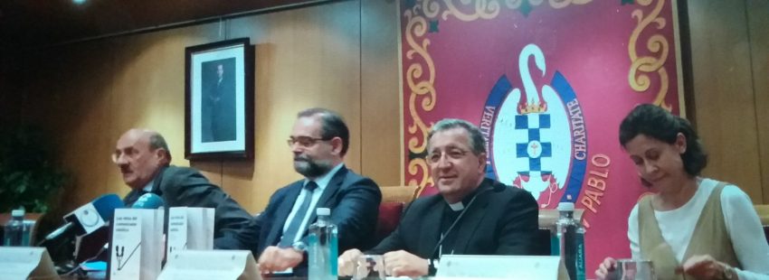 gines garcia beltran presenta libro ceu'Los retos de los comunicadores cristianos' 16