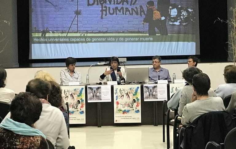 La Iglesia quiere acabar con la “complicidad social” hacia la trata