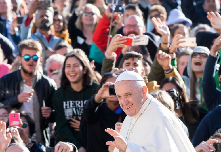 El Papa destaca en la audiencia que “la fidelidad” es la clave de las relaciones “libres”