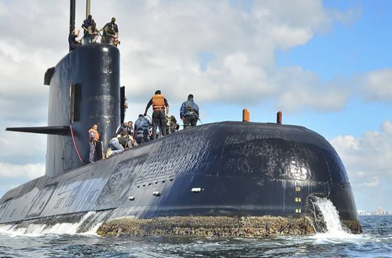Los obispos argentinos piden rezar por los tripulantes del submarino ARA San Juan