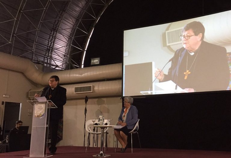 El cardenal prefecto de la Congregación para los Institutos de Vida Consagrada y las Sociedades de