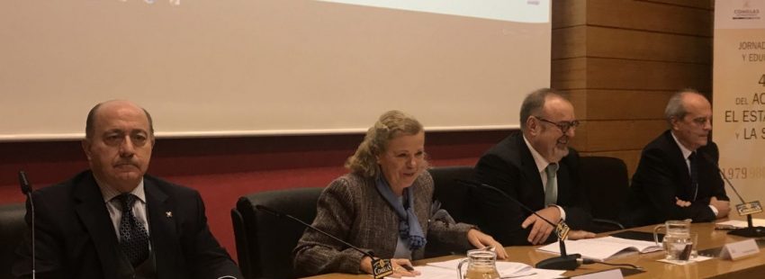 Juan López, Fernando Rey y Javier Cortés, en la jornada "Libertad y Enseñanza