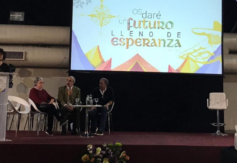 pepa torres, paula domingo y jorge de dompablo en la asamblea de confer