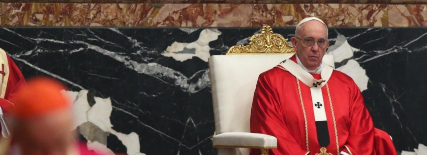 “El secreto de la vida es vivir para servir”, recuerda el papa Francisco