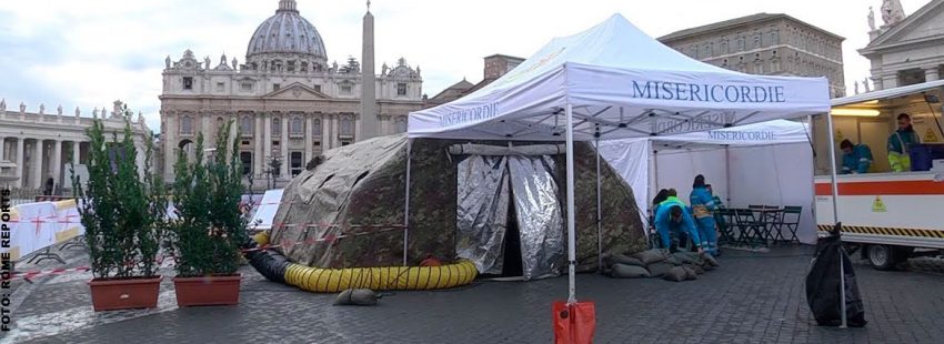 Hospital de campaña en San Pedro con motivo de la II Jornada Mundial de los Pobres