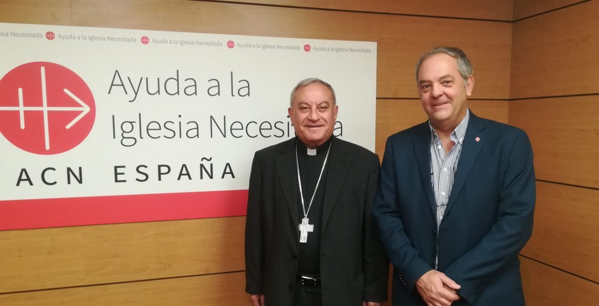 El arzobispo siriocatólico de Alepo, Antonio Chahad, junto al director de Ayuda a la Iglesia Necesitada, Javier Menéndez Ros