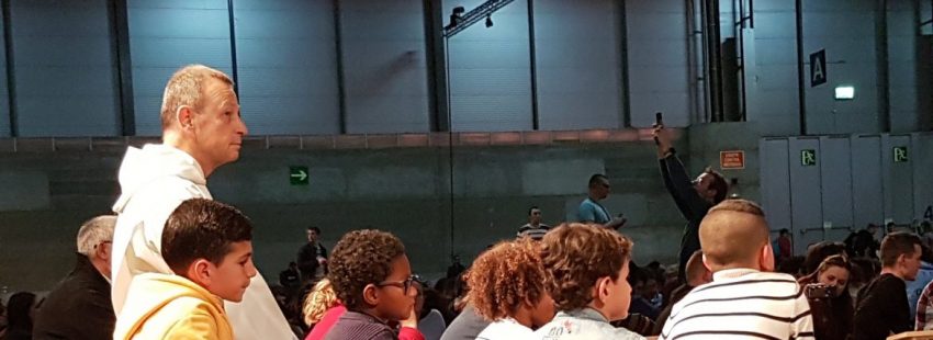 Primera jornada de oración del Encuentro Europeo de Jóvenes de Taizé en Madrid