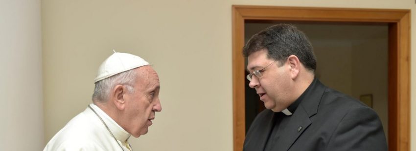 El Papa recibe al director del ITVR, Carlos Martínez Oliveras