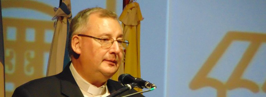 José Álvarez: “En las escuelas fácilmente tenemos dinero para construir, pero pocas veces para