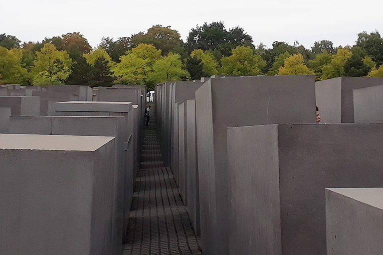 Nuestros Hermanos Mayores