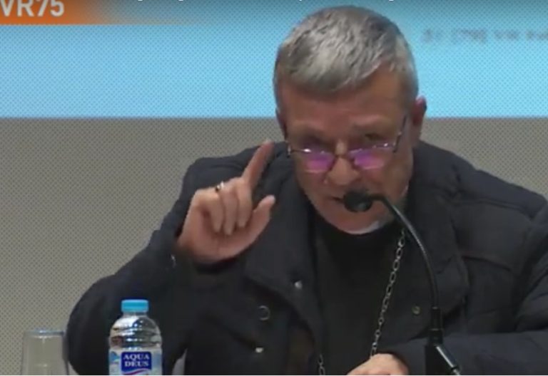 Santiago Agrelo, arzobispo de Tánger, durante su intervencion en el Simposio con motivo del 75 aniversario de la revista Vida Religiosa, el 2 de marzo de 2019