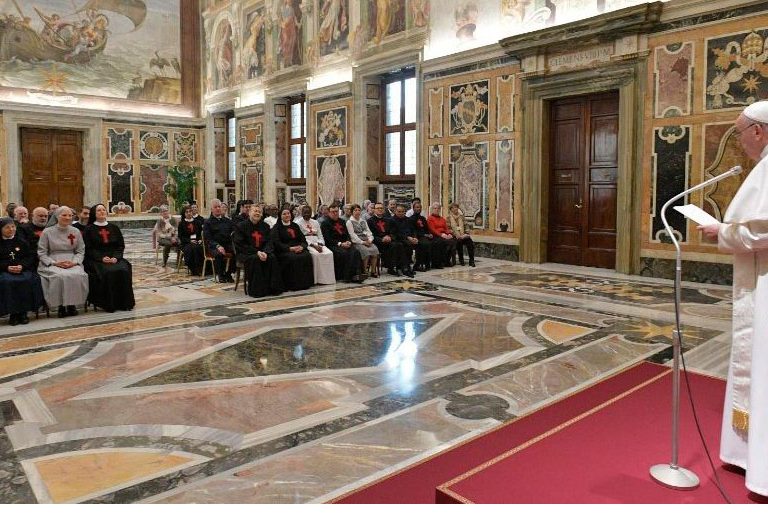 Camilos audiencia con el papa Francisco