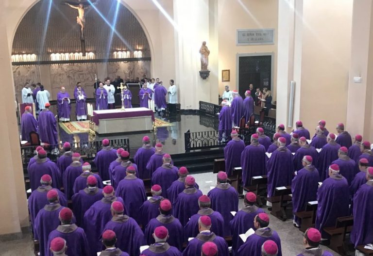 Los obispos españoles celebran la eucaristía en el Cerro de los Ángeles