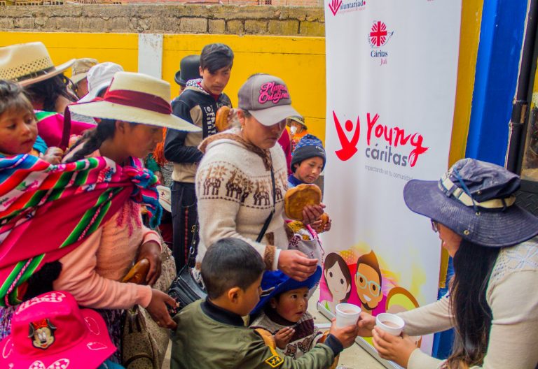 348 jóvenes voluntarios impactan la vida de 15.000 personas en Perú