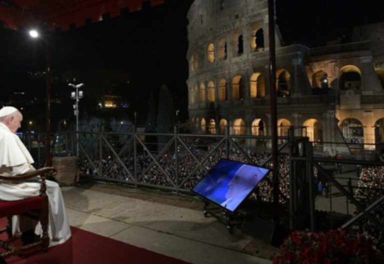 Así será la Semana Santa 2022 del papa Francisco: la vuelta al Coliseo