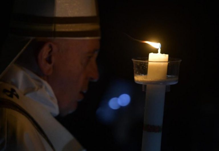 Las 8 normas del Vaticano para la Semana Santa del coronavirus: Jueves Santo sin lavatorio y