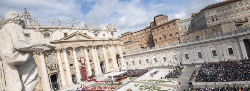 Vista general de la Plaza de San Pedro en el Domingo de Ramos/EFE