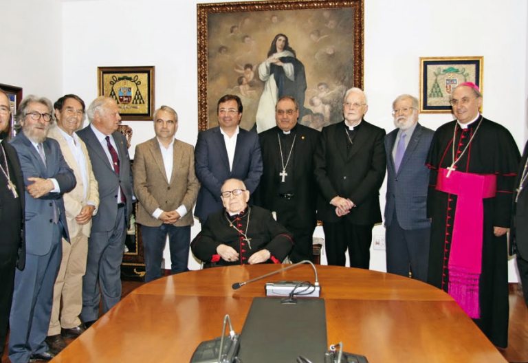 antonio-montero-bodas-oro-episcopales. Homenaje realizado en el arzobispado de Mérida-Badajoz en abril de 2019