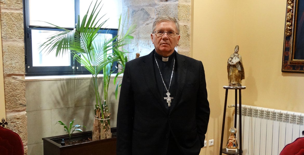 juan-antonio-menedez-obispo-astorga1