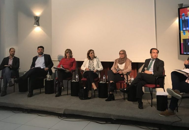 Mesa de debate de partidos políticos