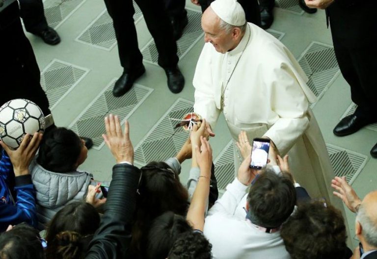 papa-francisco-audiencia-ninios-futbolistas 24 mayo 2019