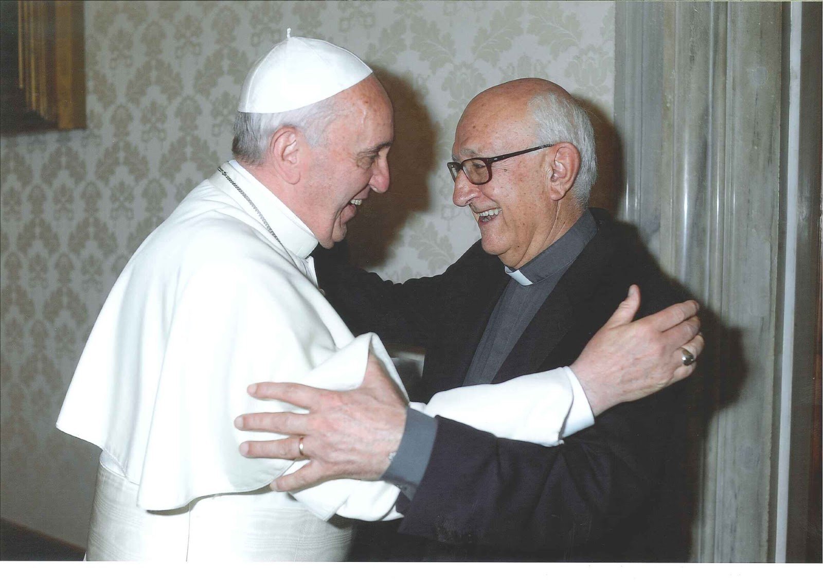 Papa Francisco Y Jm Arnaiz