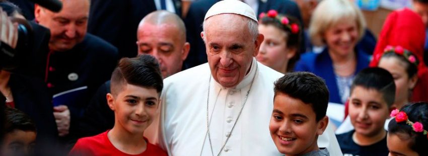 El papa Francisco, en un campo de Refugiados de Sofía, en Bulgaria