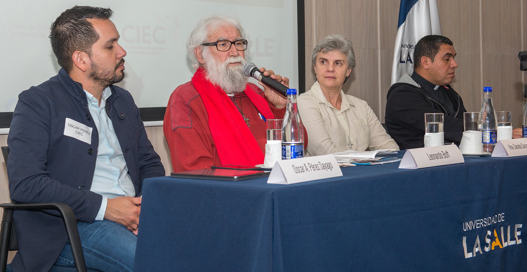 Boff CELAM CLAR Y CIEC