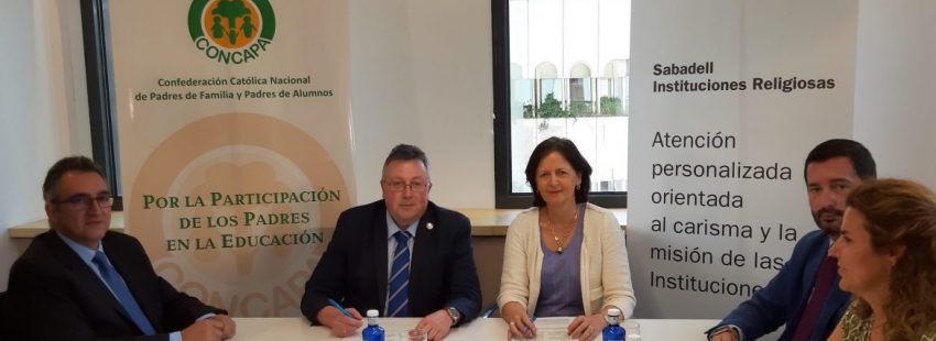 Las AMPAS católicas, a un paso de reducir las comisiones bancarias