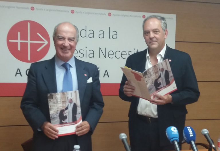 memoria-2018-ayuda-a-la-igleisa-necesitada-menendez-ros-y-sanz-de-vicunia