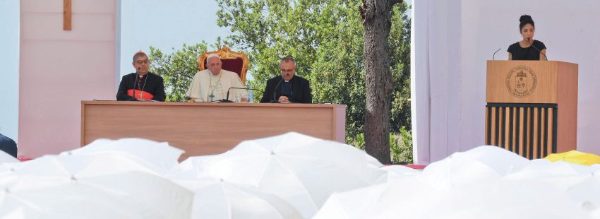 El papa Francisco visita Nápoles