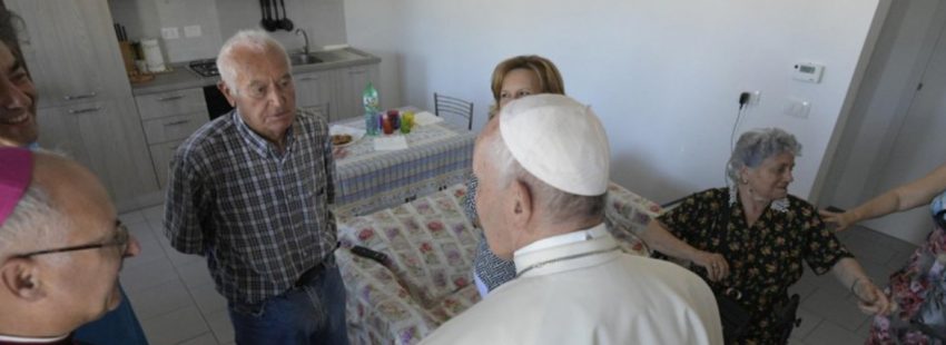 Francisco visita las Marcas, una de las regiones afectadas por los terremotos del centro de Italia