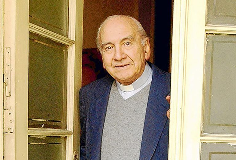 Jesuitas chilenos dan cuenta de abusos cometidos por destacado integrante de la Compañía