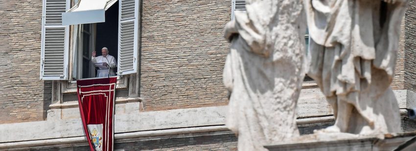 Ángelus: El Papa pide el fin de la crisis política en Venezuela