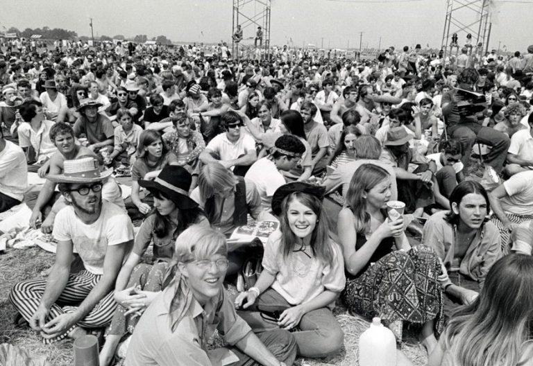 festival de woostock, celebrado en el estado de Nueva York en agosto de 1969