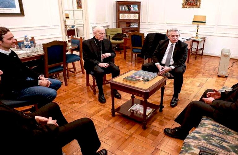La Comisión Ejecutiva de los obispos de Argentina recibe a Alberto Fernández, candidato