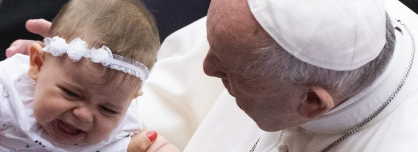 El Papa aboga en la audiencia general por la “conversión del bolsillo”