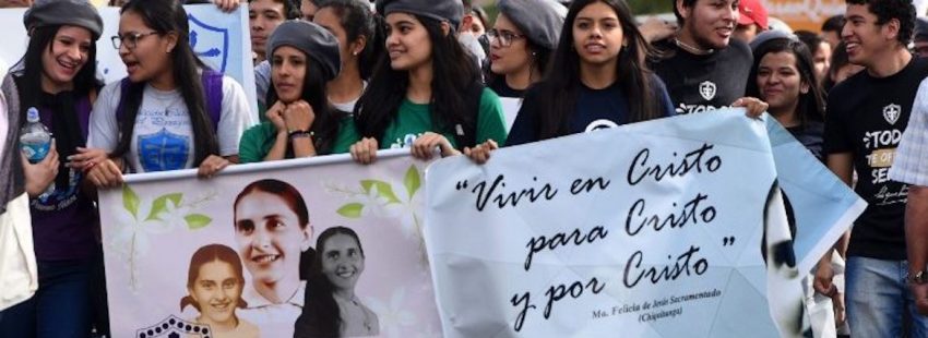 Francisco a los jóvenes de Paraguay: “Sed testimonio de Jesús entre los pobres”