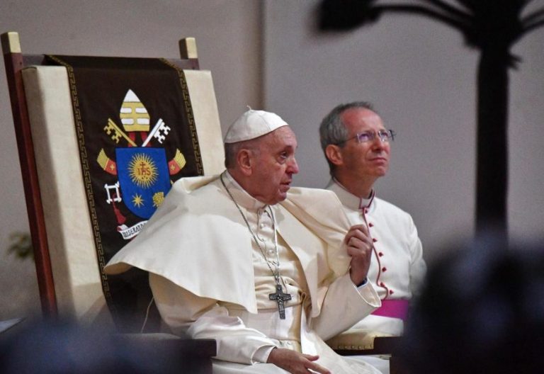 El Papa, durante el encuentro con los obispos de Madagascar