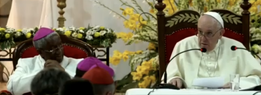 El Papa a los obispos de Madagascar: “Afronten la vida como les viene, como porteros de fútbol”