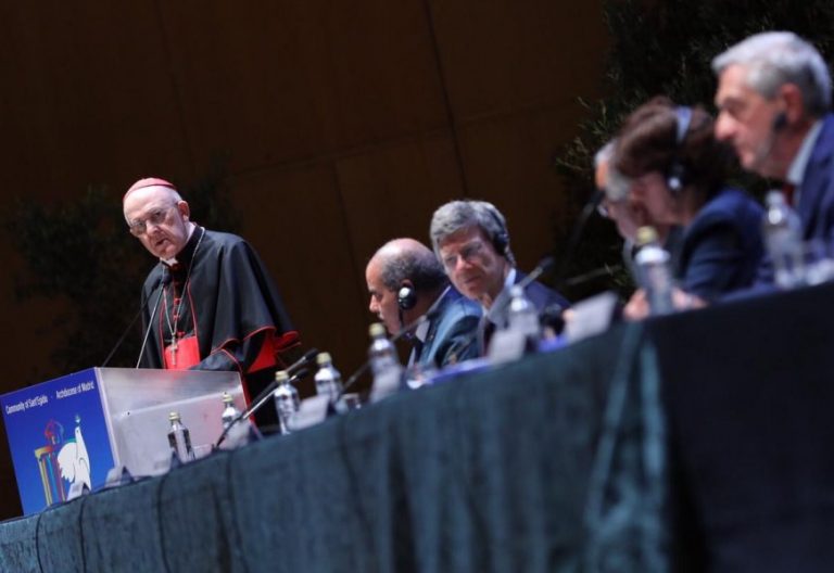El cardenal Osoro, en el Encuentro por la Paz