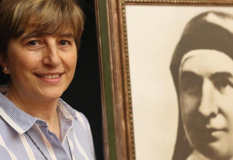 María Rosa Espinosa, nueva superiora provincial de las Hijas de Jesús