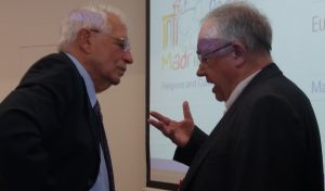 El ministro Borrell con el politólogo Olivier Roy