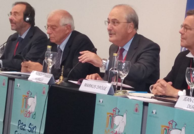 jospep borrell durante el encuentro paz san egidio madrid septiembre 2019