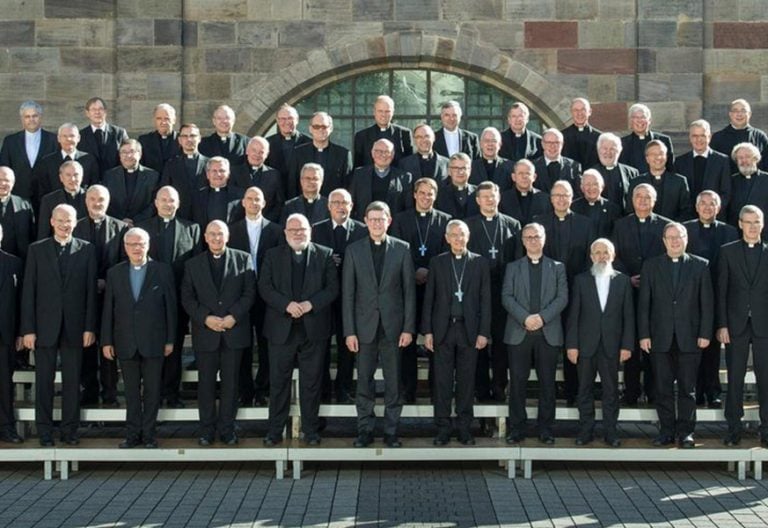 El nuncio afianza la postura del Vaticano ante el sínodo alemán