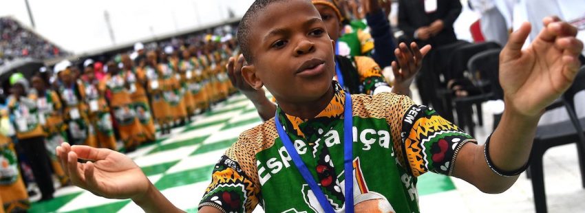 niño mozambique papa francisco