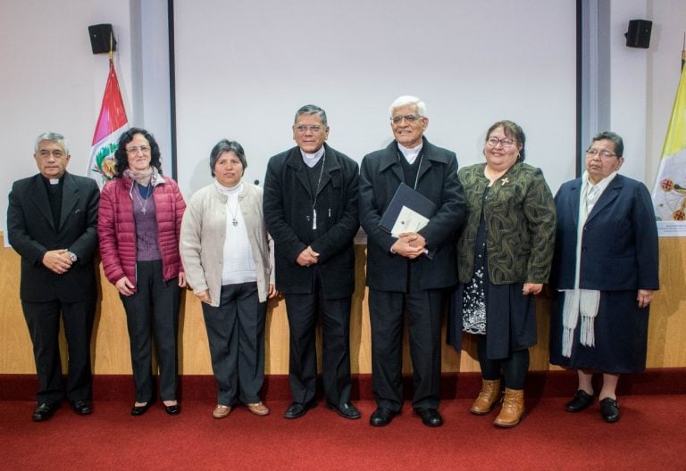 Obispos y religiosas del Perú en procura de la dignidad de niños y mujeres víctimas de violencia