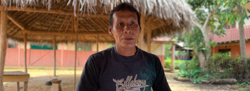 Alfonso-Cuji,-catequista-en-el-pueblo-originario-kichwa-de-Sarayaku,-encargado-de-su-parroquia-ante-