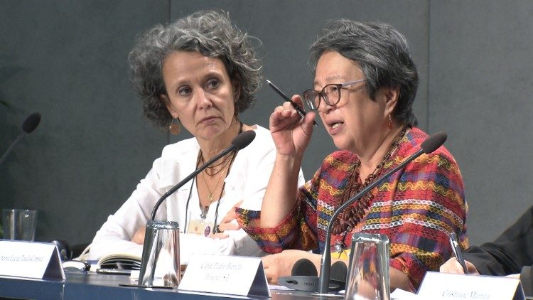 Intensa jornada en el Sínodo de la Amazonía: unos claman por el diaconado femenino y los