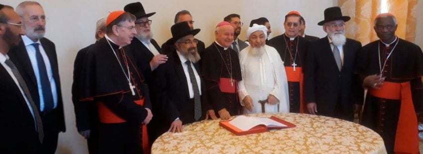 Declaración conjunta contra la eutanasia de católicos, musulmanes y judíos